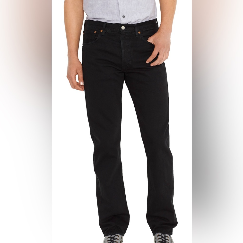 Black Levi Strauss jeans